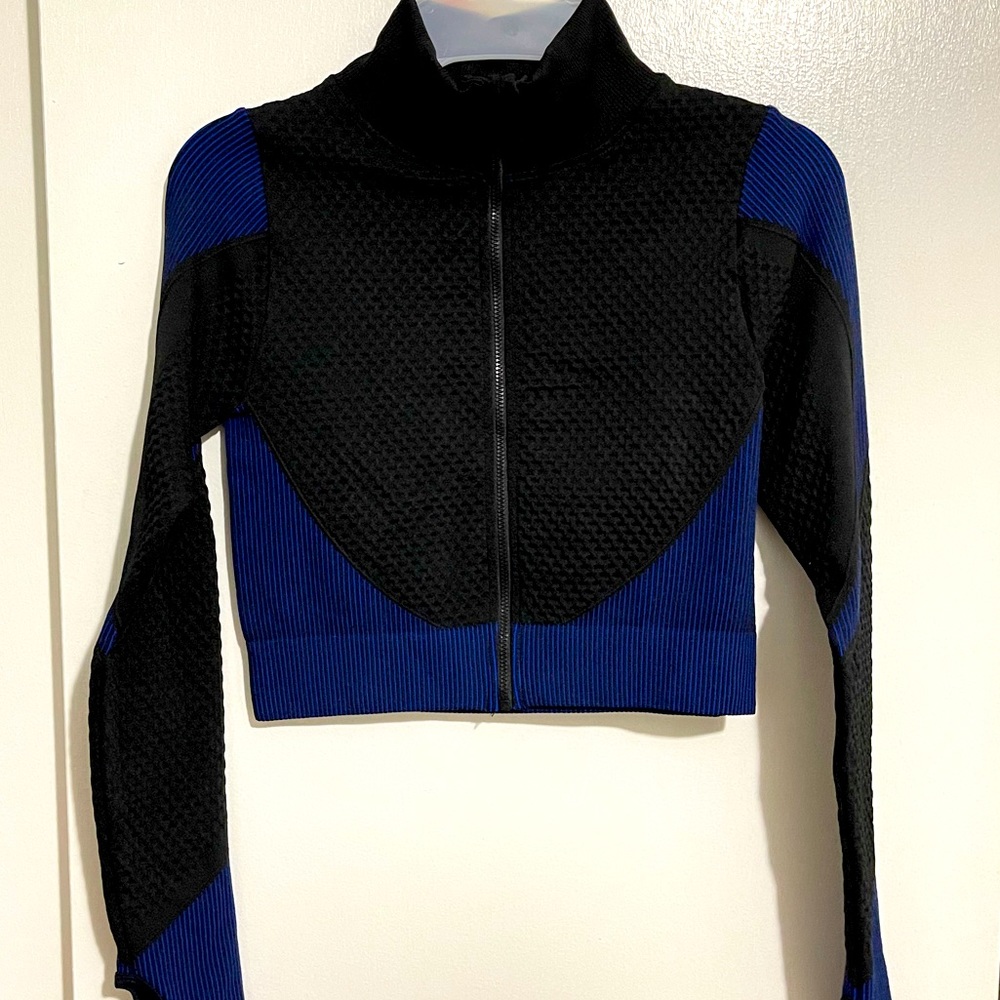 Zip Up Athletic top